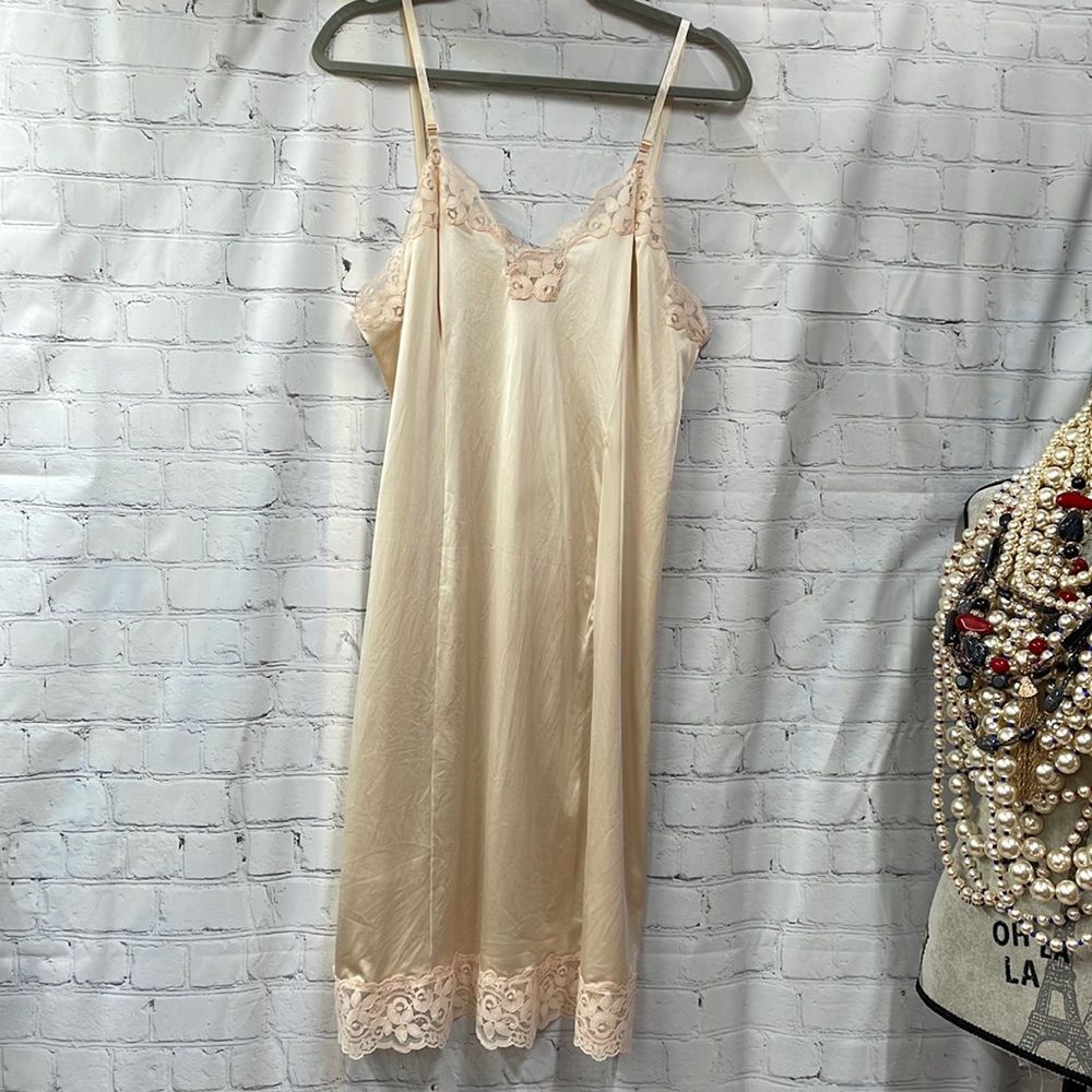 Kayser lace vintage size 40 made in USA slip